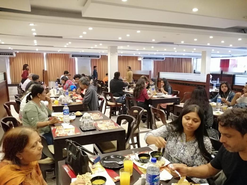 Saveira Colombo Hotel Bagian luar foto