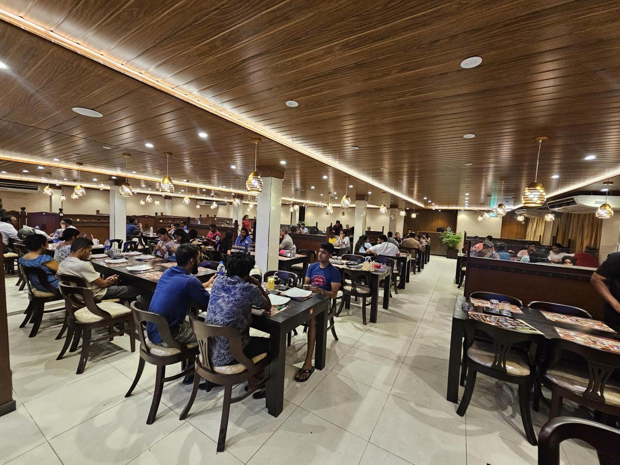 Saveira Colombo Hotel Bagian luar foto