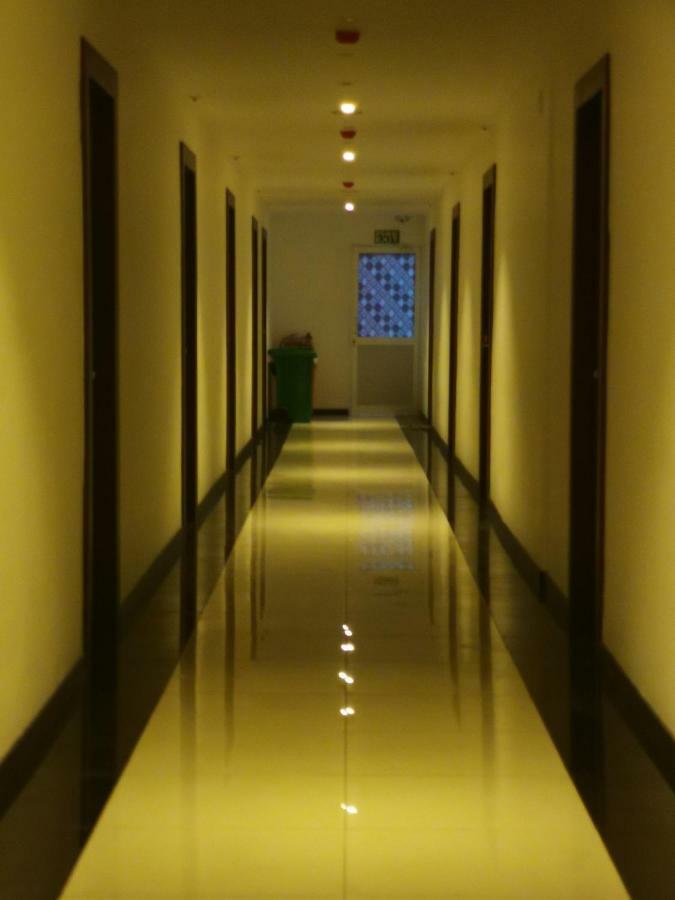 Saveira Colombo Hotel Bagian luar foto